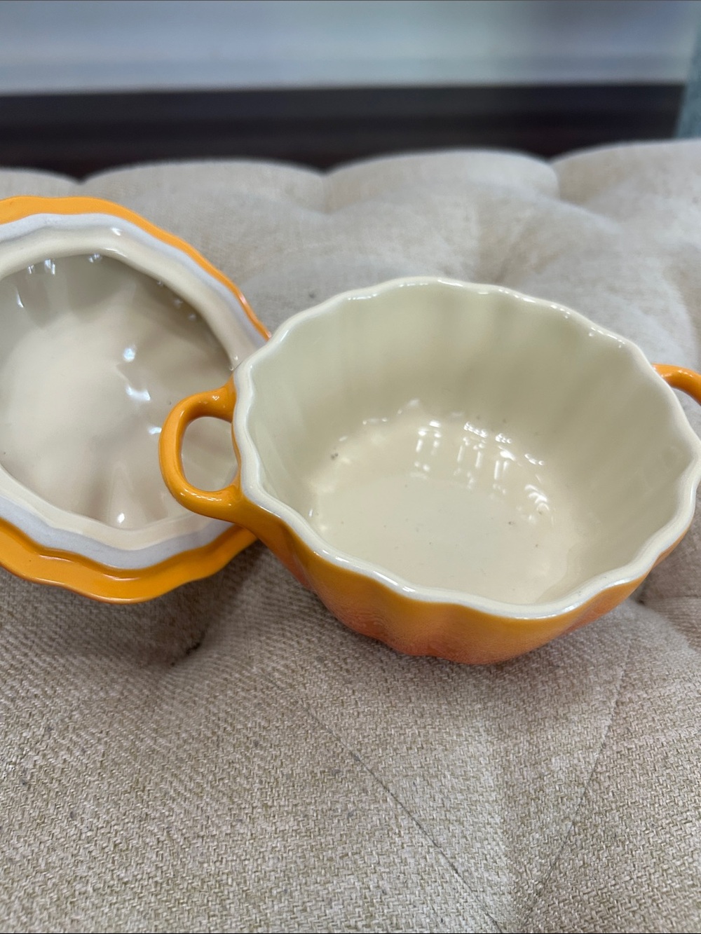Le Creuset Mini Pumpkin Cocotte - Picture 6 of 7